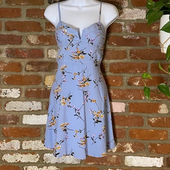 Melloday blue floral V notch skater  Size small printed pastel mini sun dress - Picture 3 of 8